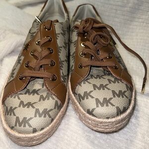 Michael Kors Kids Tan and Brown Logo Sneakers